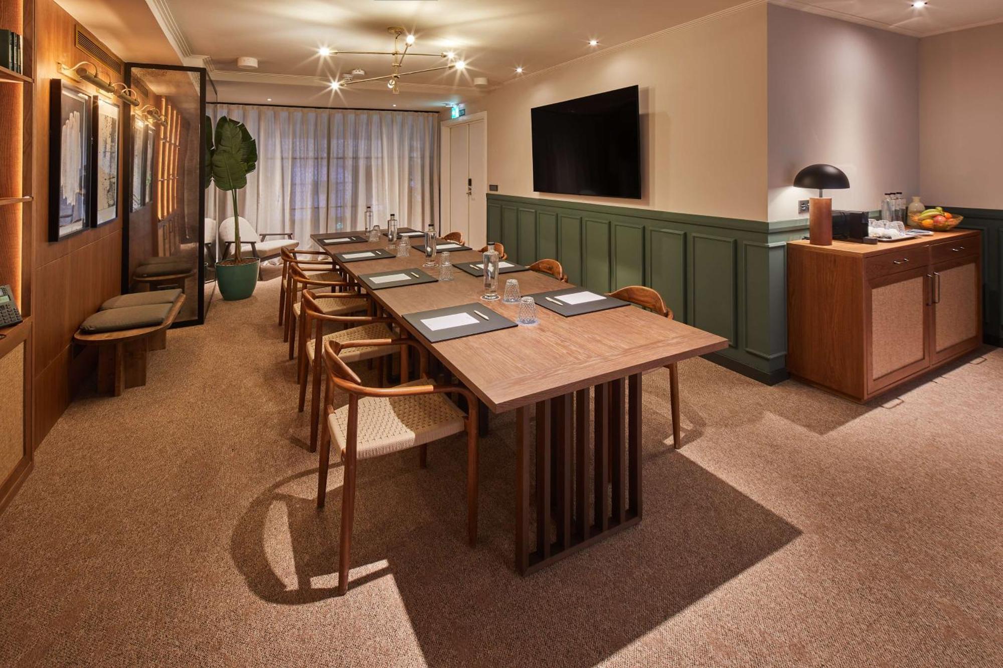 Via Sants Hotel Barcelona, Tapestry Collection By Hilton Экстерьер фото